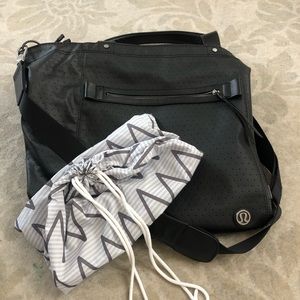 Lululemon crossbody gym tote